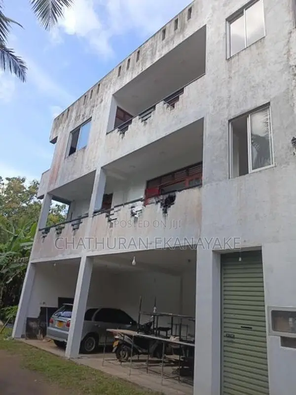 Building For Sale - Dodangoda In Matugama