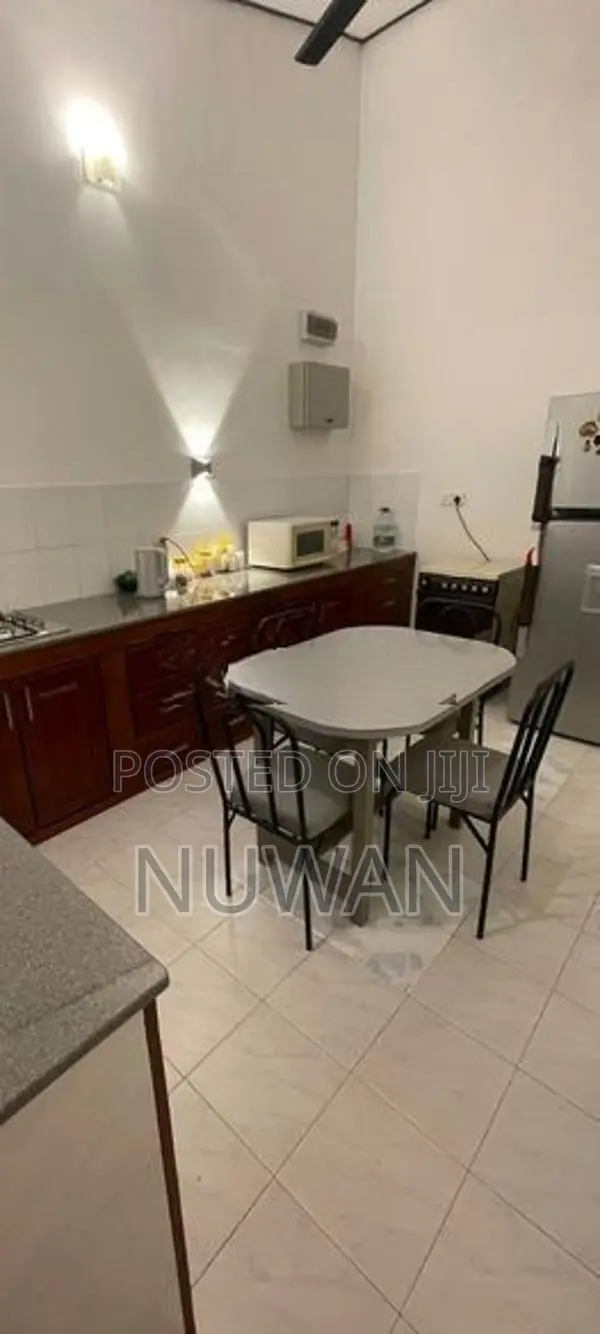 ( BAR4206) Upper floor house in Thalawathugoda