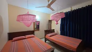 ලයන් හොලිඩේ හෝම් - අනුරාධපුරය (Lion Holiday Home)