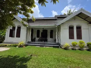 37 Perches - 100 Years Old Antique House For Sale Wathara