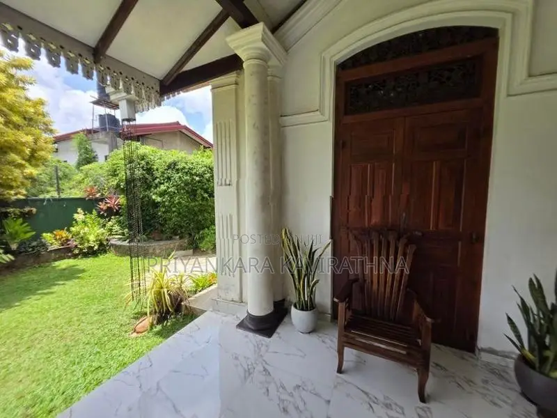 37 Perches - 100 Years Old Antique House For Sale Wathara