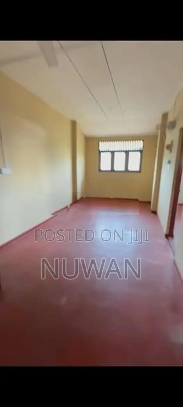 ( DER7029) Upper floor house in Dehiwala