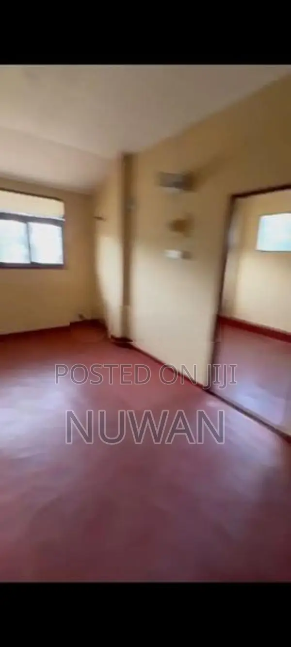 ( DER7029) Upper floor house in Dehiwala