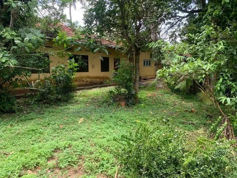 House with Land for Sale – Weligama