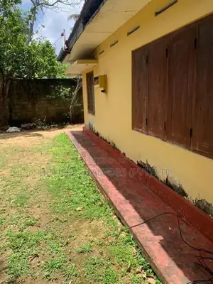 House with Land for Sale – Weligama