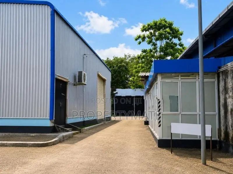Commercial property warehouse for sale in Mulleriyawa close Kaduwela