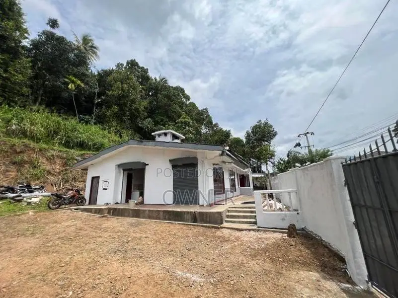 Commercial Building For Long Term Lease Peradeniya