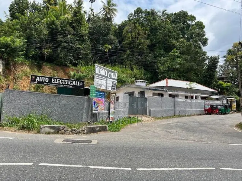 Commercial Building For Long Term Lease Peradeniya