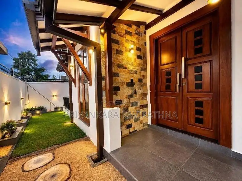 Brand New Mordern House in Polgasovita