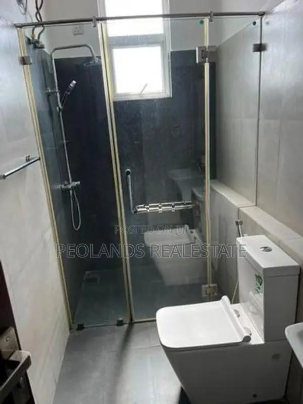 (NAR799) Fully Furnished 3 Bedroom Apartment for Rent in Colombo 7