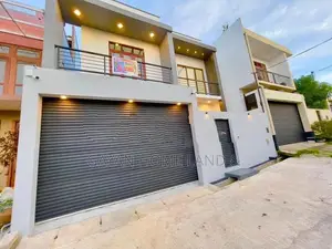 Brand New Solid Beautiful Two Storey House in Piliyandala Town area