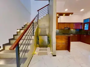 Brand New Solid Beautiful Two Storey House in Piliyandala Town area