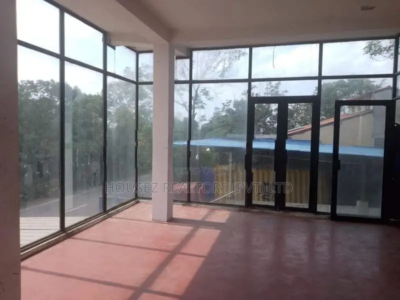 Building with Prime Land for Long-Term Lease – Wattala