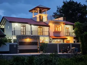 කැස්බෑව හංදියට සමීප අලුත්ම දෙමහල් නිවස ඉක්මනින් විකිනීමට