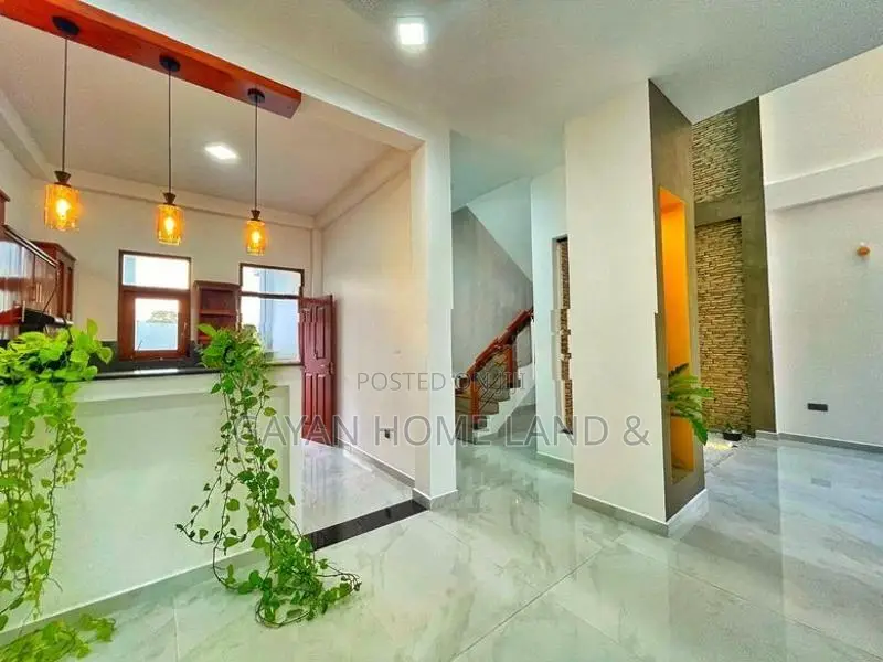 Architecture Luxury Design Quality 03-Storey House in 120 Main Road