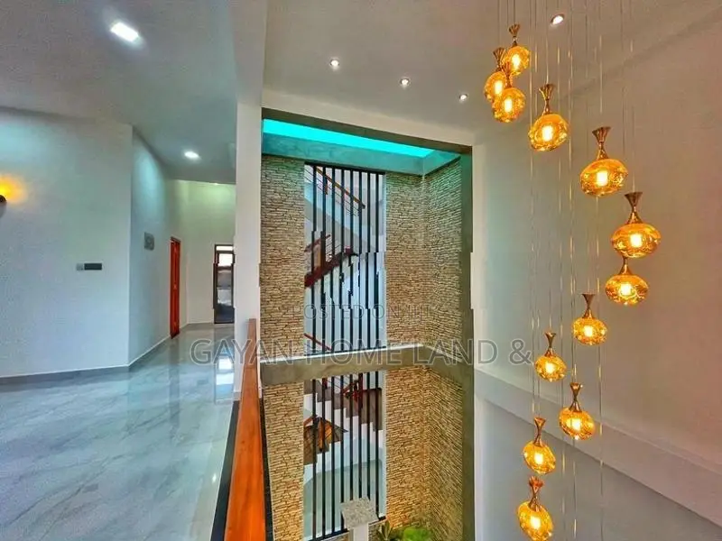 Architecture Luxury Design Quality 03-Storey House in 120 Main Road