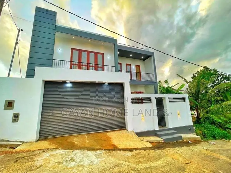Architecture Luxury Design Quality 03-Storey House in 120 Main Road