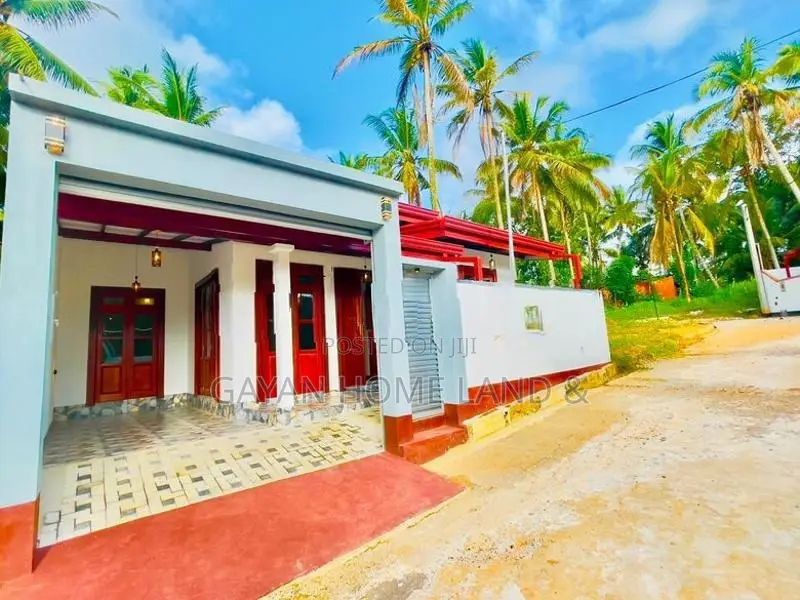 Brand New Single Storey Quality House in Kiriwaththuduwa