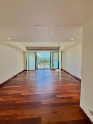 Sea View Suits Tower Cinnamon Life - Colombo 02 (EM069VE)