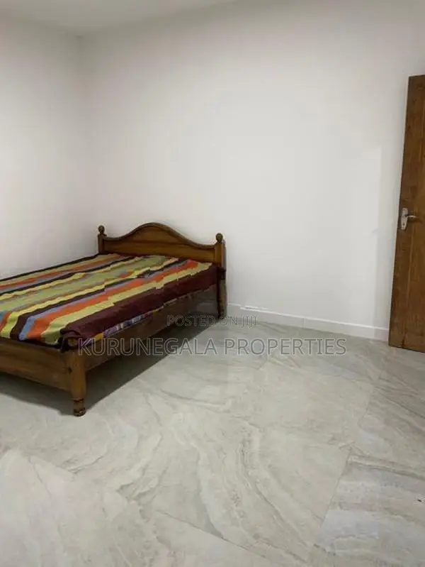 Luxury Rooms for Rent Ladies in Kurunegala Lake Round