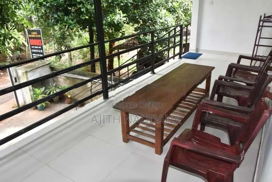 ලයන් හෝම්ස්ටේ අනුරාධපුර (Lion Homestay Anuradhapura)