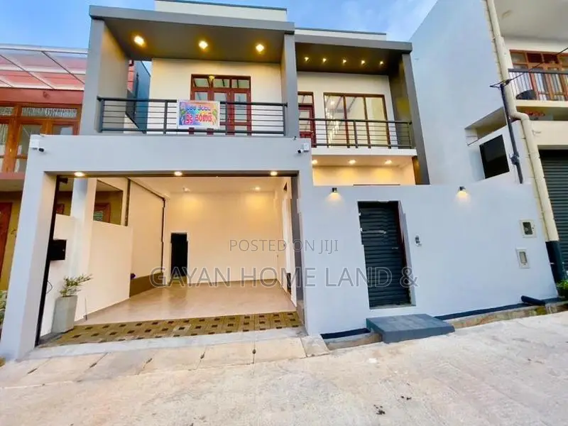 Brand New Well Design Two Storey Quality House in Piliyandala