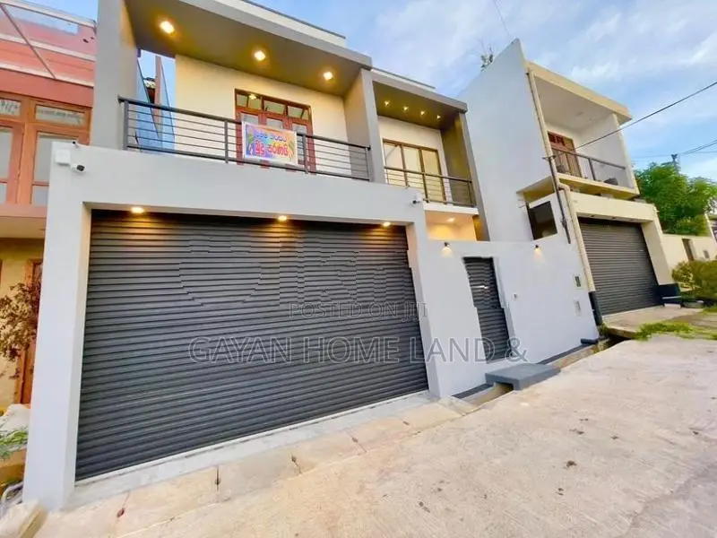 Brand New Well Design Two Storey Quality House in Piliyandala