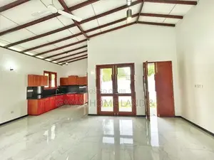 Brand New 9 Perch Single Storey Quality House in Polgasowita