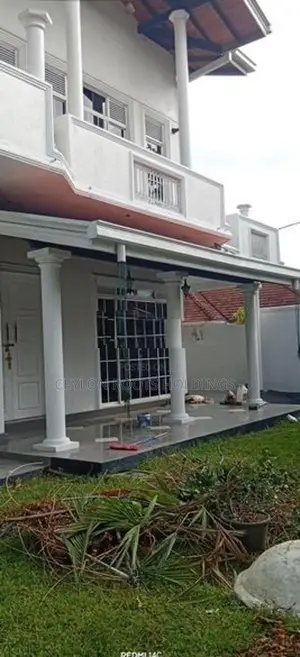Beautiful Two Storie Separate House For Rent in Epitamulla Rd, Pitakot