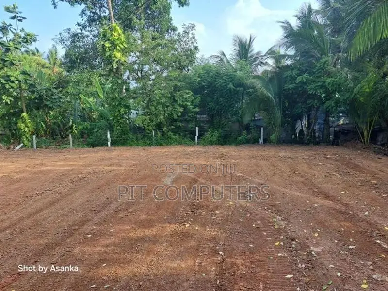 Land for Sale in Galle Kalegana
