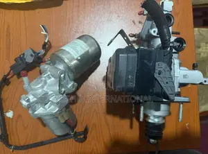 Toyota Prius ZVW 50 ABS / Accumulator Unit