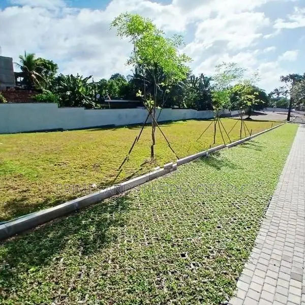 Valuable Flat Lands for Sale in Boralesgamuwa