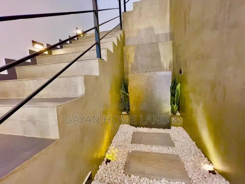 Brand New Luxurious Two Storey Quality House in Piliyandala Town Area