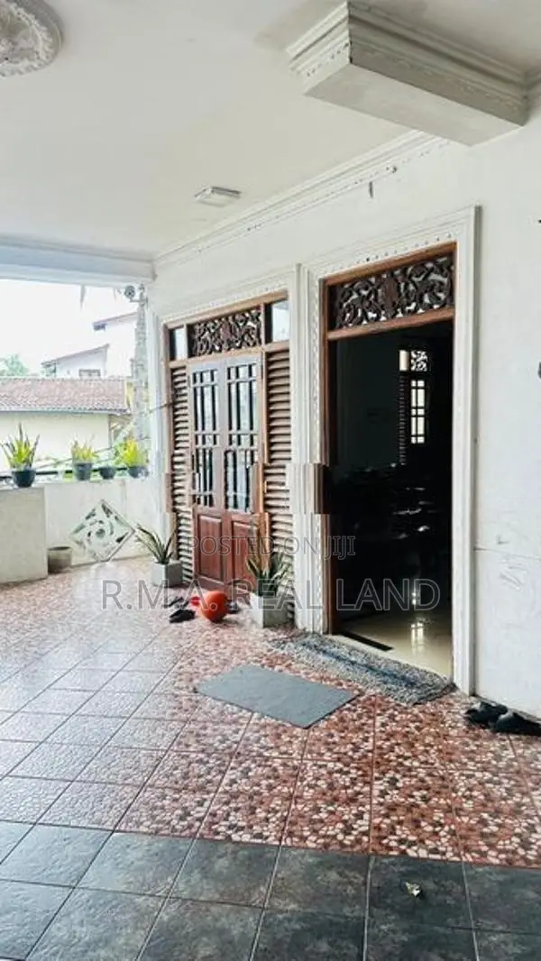 Modern House in Moratuwa