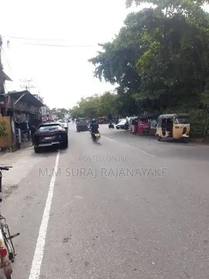 කටුනායක BOI ක්‍රීඩාංගණයට යාබදව වටිනා ඉඩමක් විකිණීමට ඇත