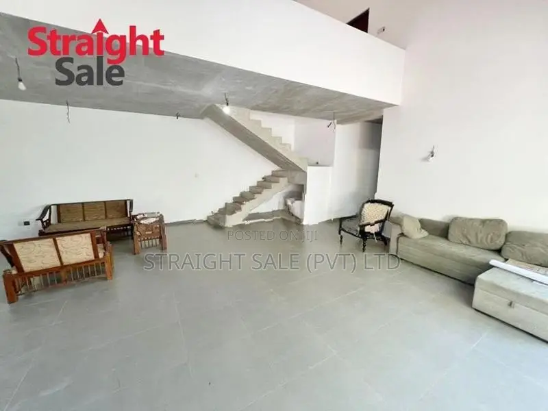 Nearly Complete Home for Sale in Pelawatte, Battaramulla [HS 04]