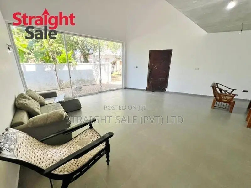 Nearly Complete Home for Sale in Pelawatte, Battaramulla [HS 04]