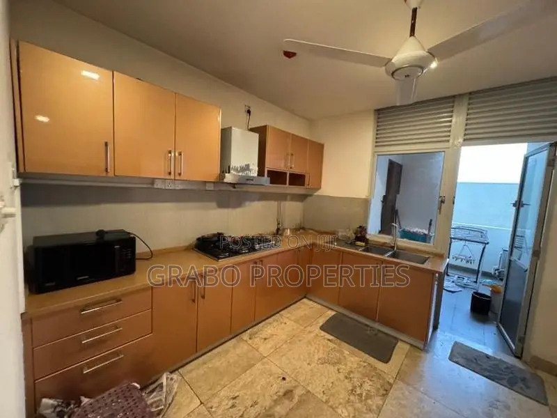 Modern Apartment for Rent in Colombo 3, Kolluptiya