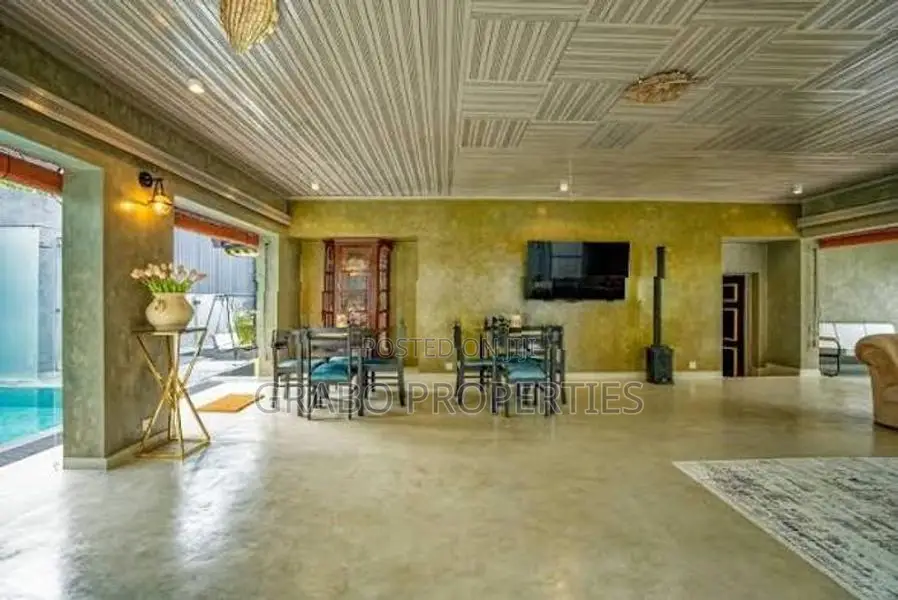 Super Luxury Villa for Rent in Maharagama