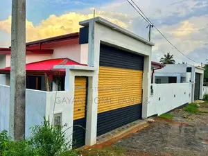 නිදනකාමර හතරක අලුත්ම තනිමහල් නිවසක් විකිණීමට මීගොඩ වටරැක