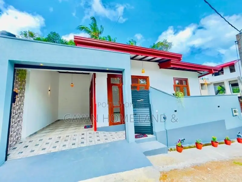ප්‍රමිතිමත් අලුත්ම තනිමහල් ලස්සන නිවසක් විකිණීමට කහතුඩුවෙන්