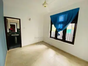 modern 03 store house sale mahragama Udhamulla