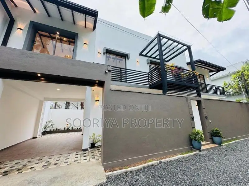 2 Story Brand New Luxury House for Sale in Piliyandala .