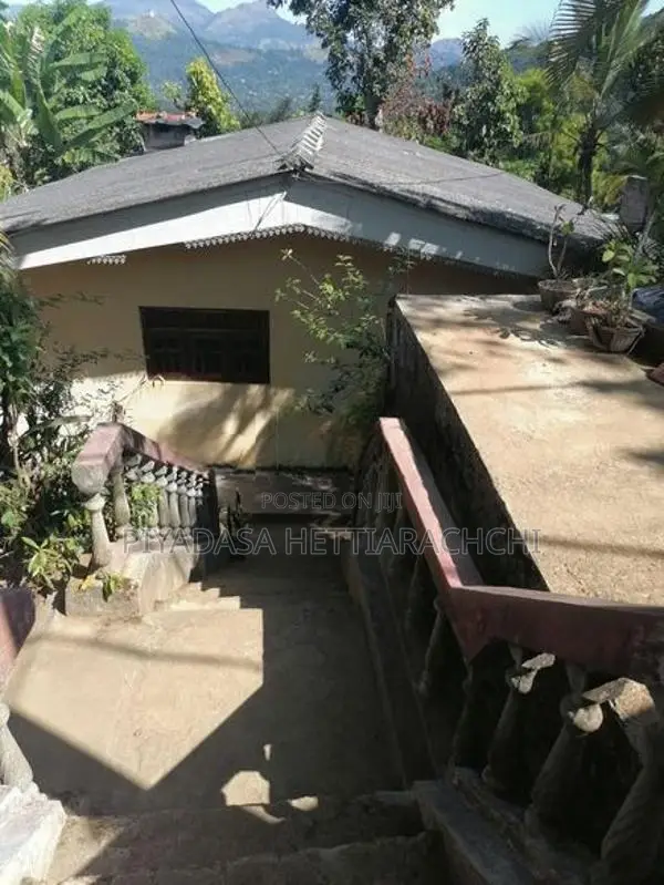 නිවසක් කුලියට දීමට ඇත -බදුල්ල – බදුලුසිරිගම