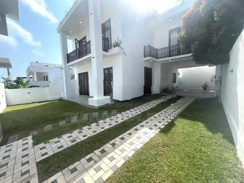 Luxury House for Sale In Nagoda