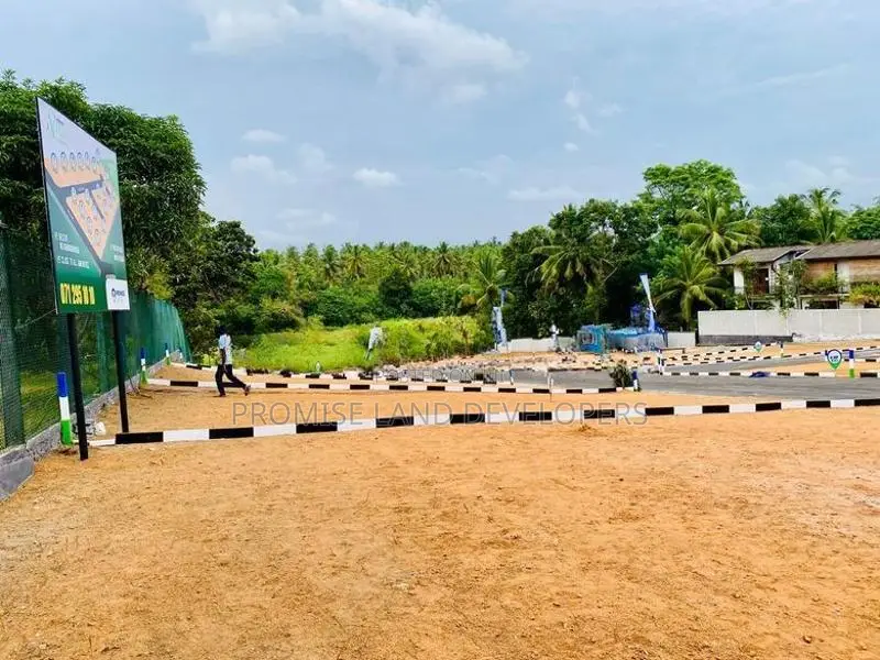 Residential Land for Sale in Athurugiriya C33