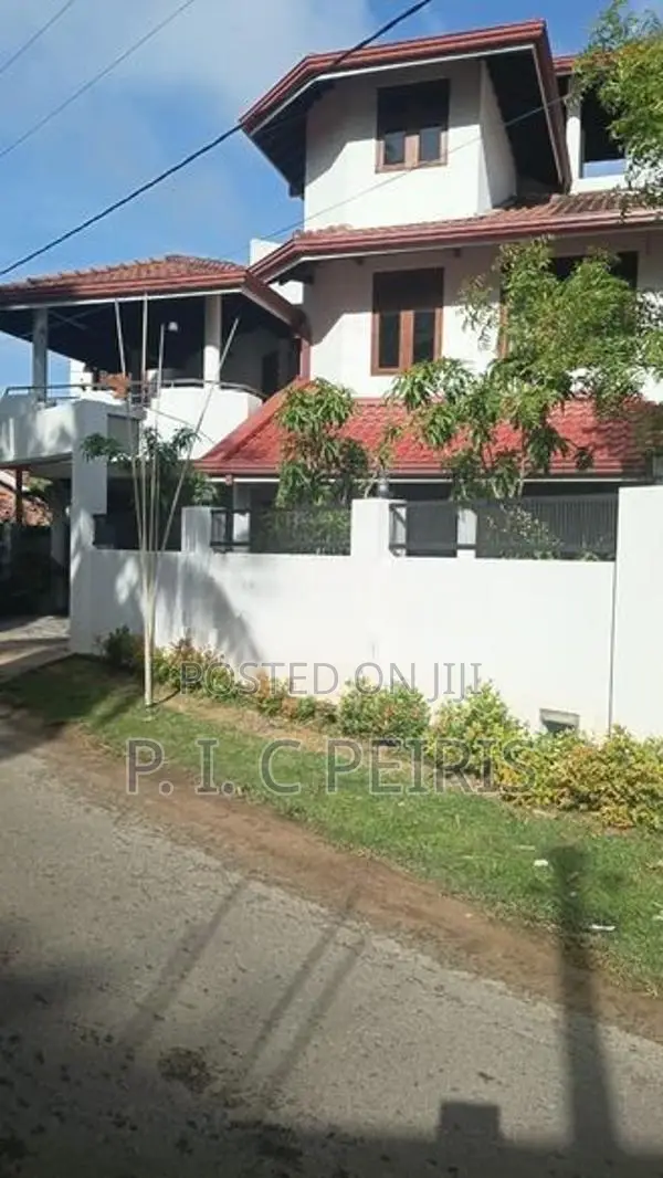 Full Furnished 3 Storey House for sale in Kapuwaththa.J
