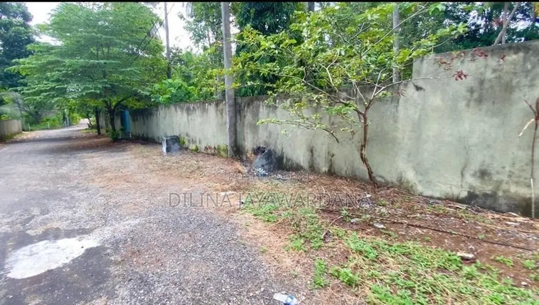 Land For Sale In Kadawatha
