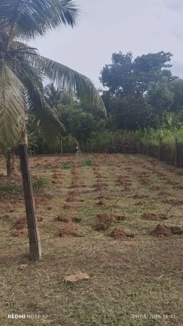 Commercial Land for Sale Walpola