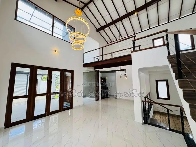 Brand New 04 Bedroom Modern House for Sale in Kesbawa- Piliyandala
